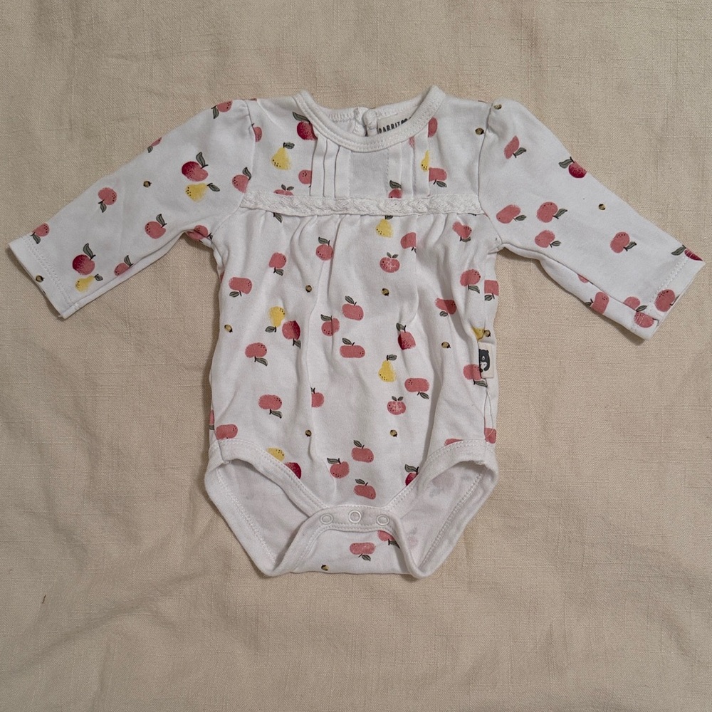 Long Sleeved Newborn Apple Bodysuit